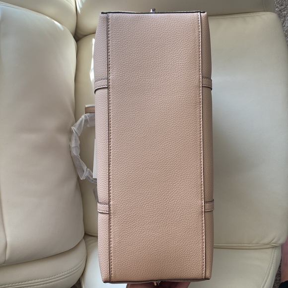 Tory Burch Perry Tote - only available until 4/15! - Picture 6 of 6